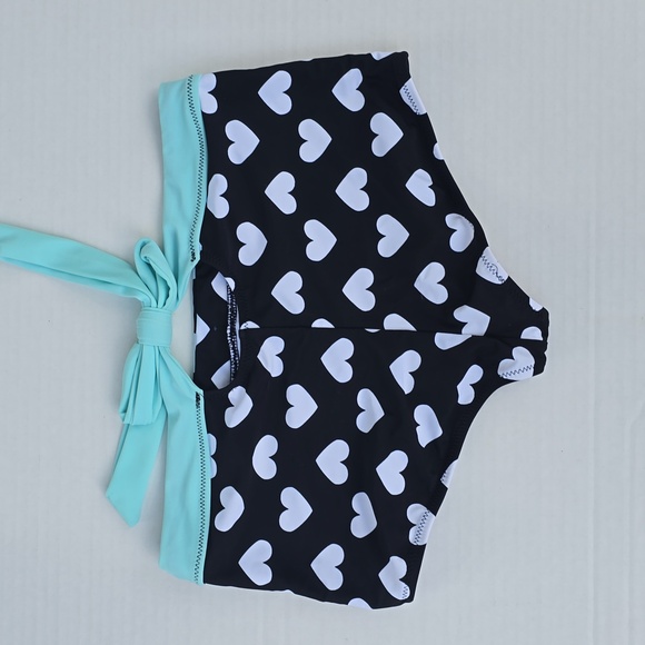 NEW Hot Topic 2 Piece Pin Up Style Retro Heart Bikini - Picture 8 of 9